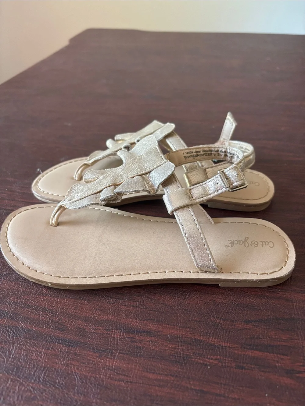 Cat & Jack Girls Gold Leaf T-Strap Sandals